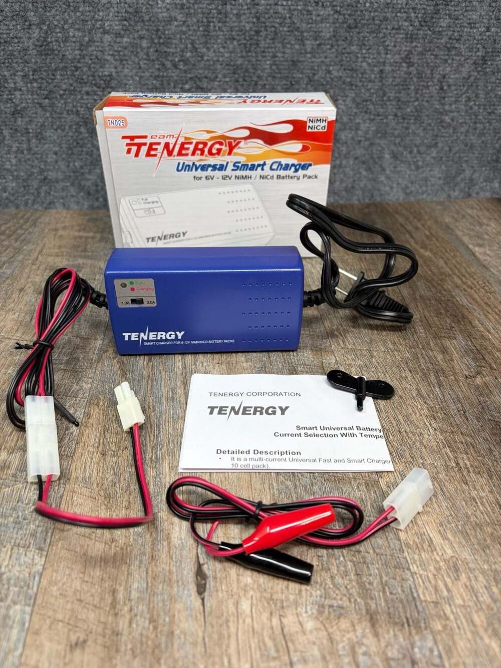Tenergy Smart Universal Charger for NiMH/NiCd Battery Packs: 6V - 12V. NOB